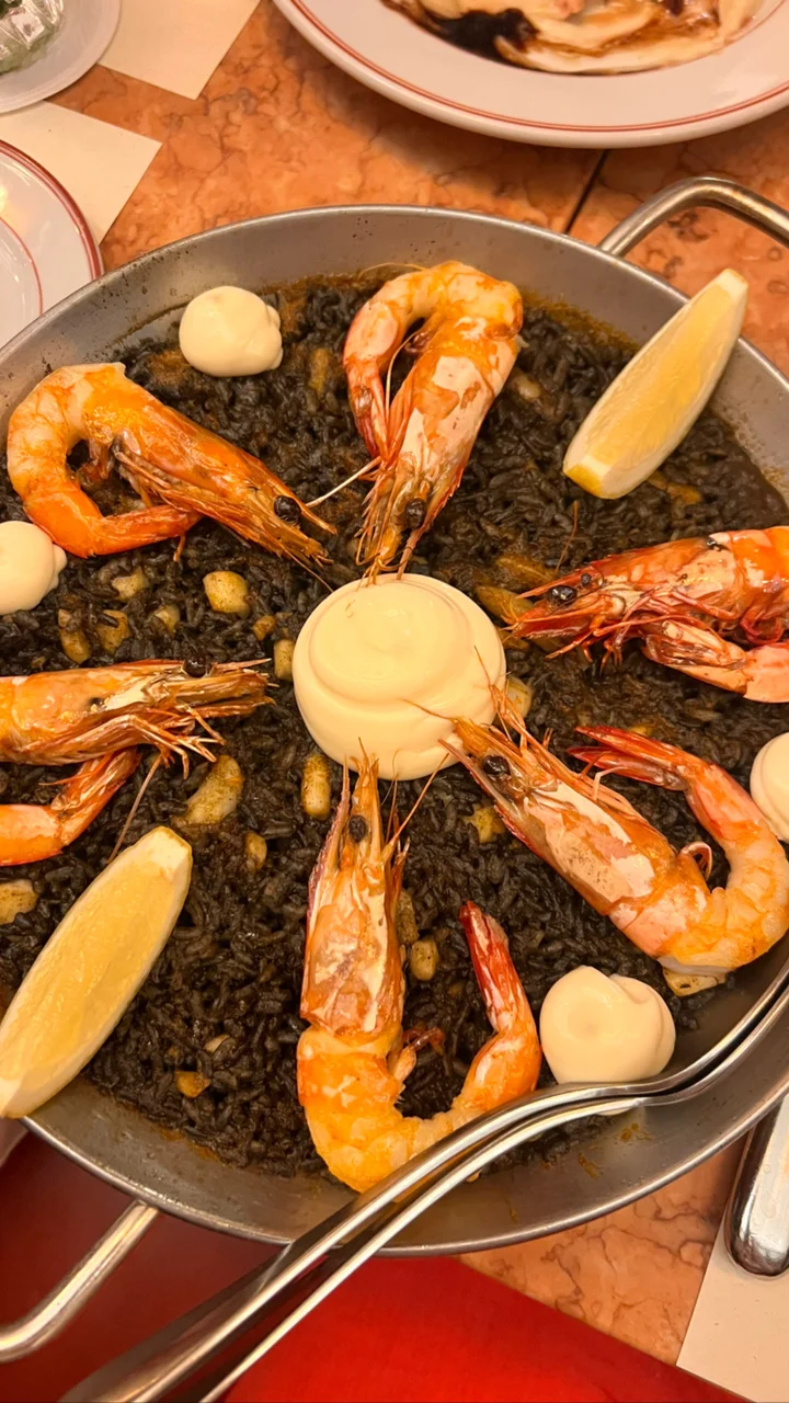 Private chef preparing a gourmet in-house dining experience - 1